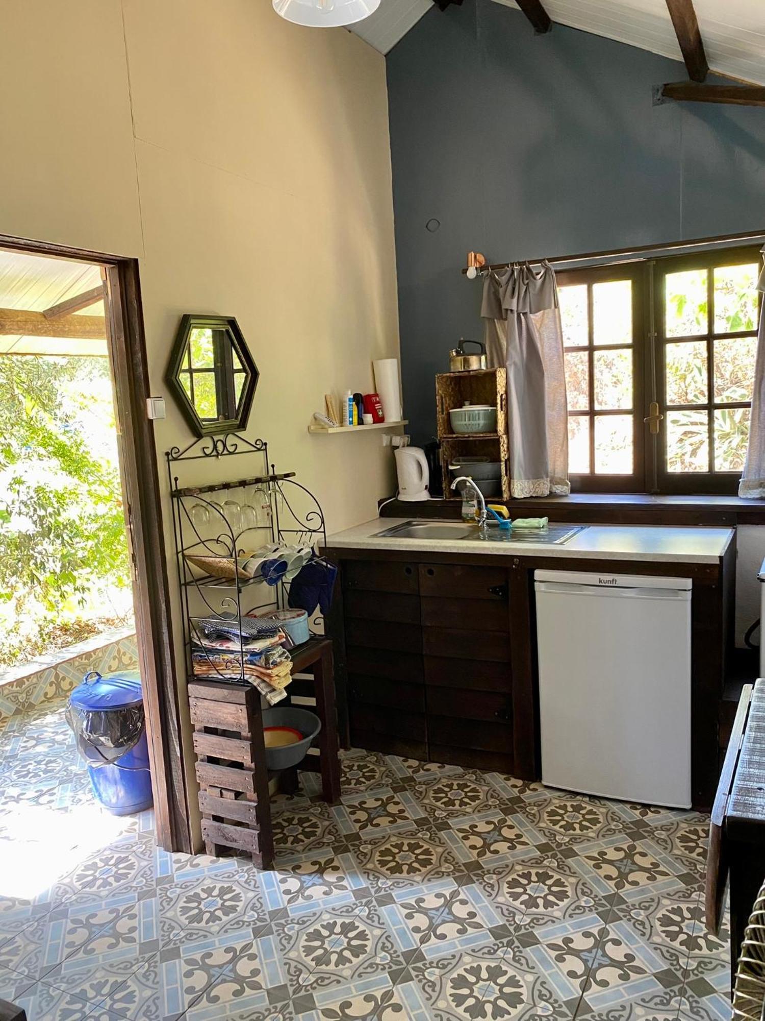 Unique Tiny House With Natural Building Techniques Figueiro Dos Vinhos Exteriér fotografie